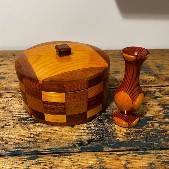 Wooden Checkered Box and Vase Set - Picture 5 of 5